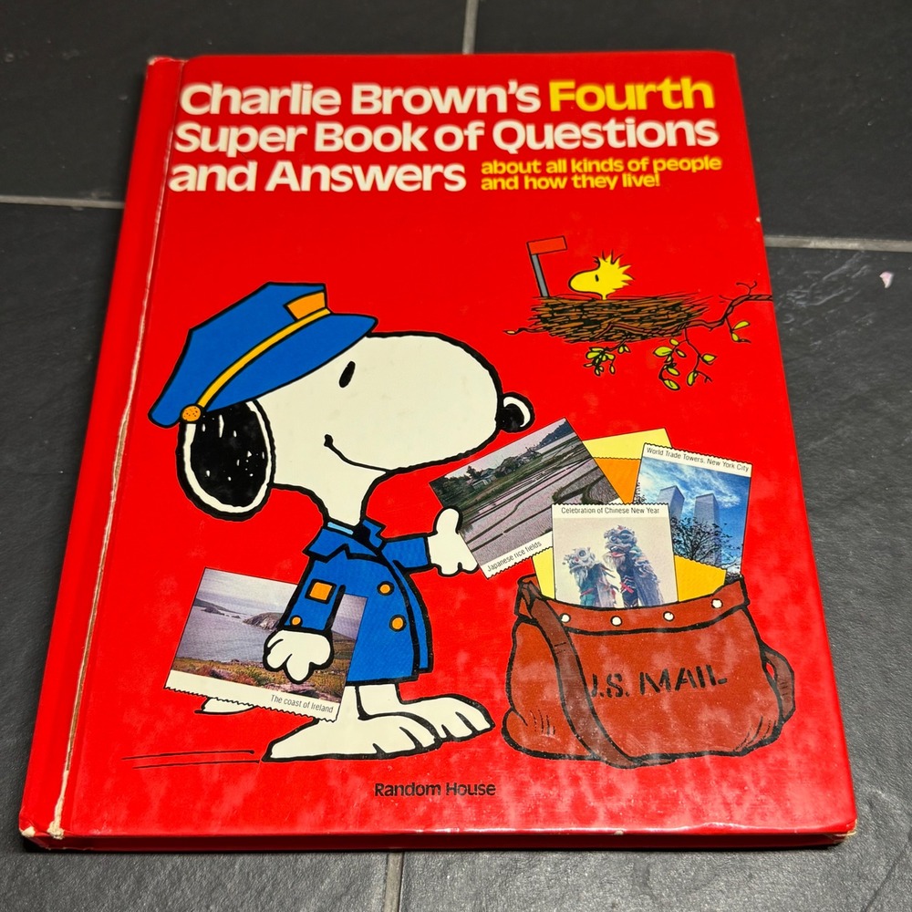 Vintage 1979 Charlie Brown's Fourth Super Book of Questions and Answers Peanuts